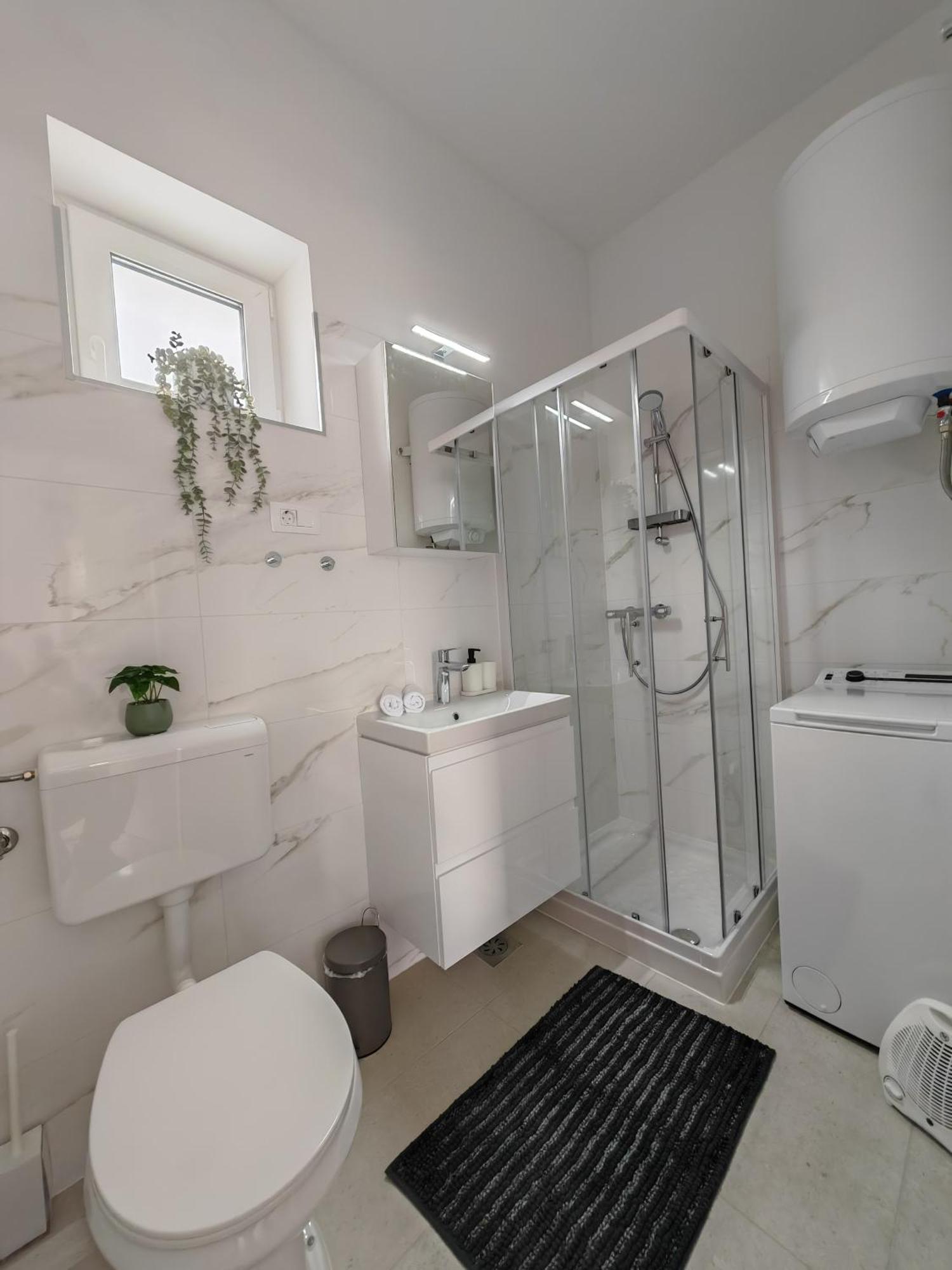 Apartma Yellow With Free Parking *