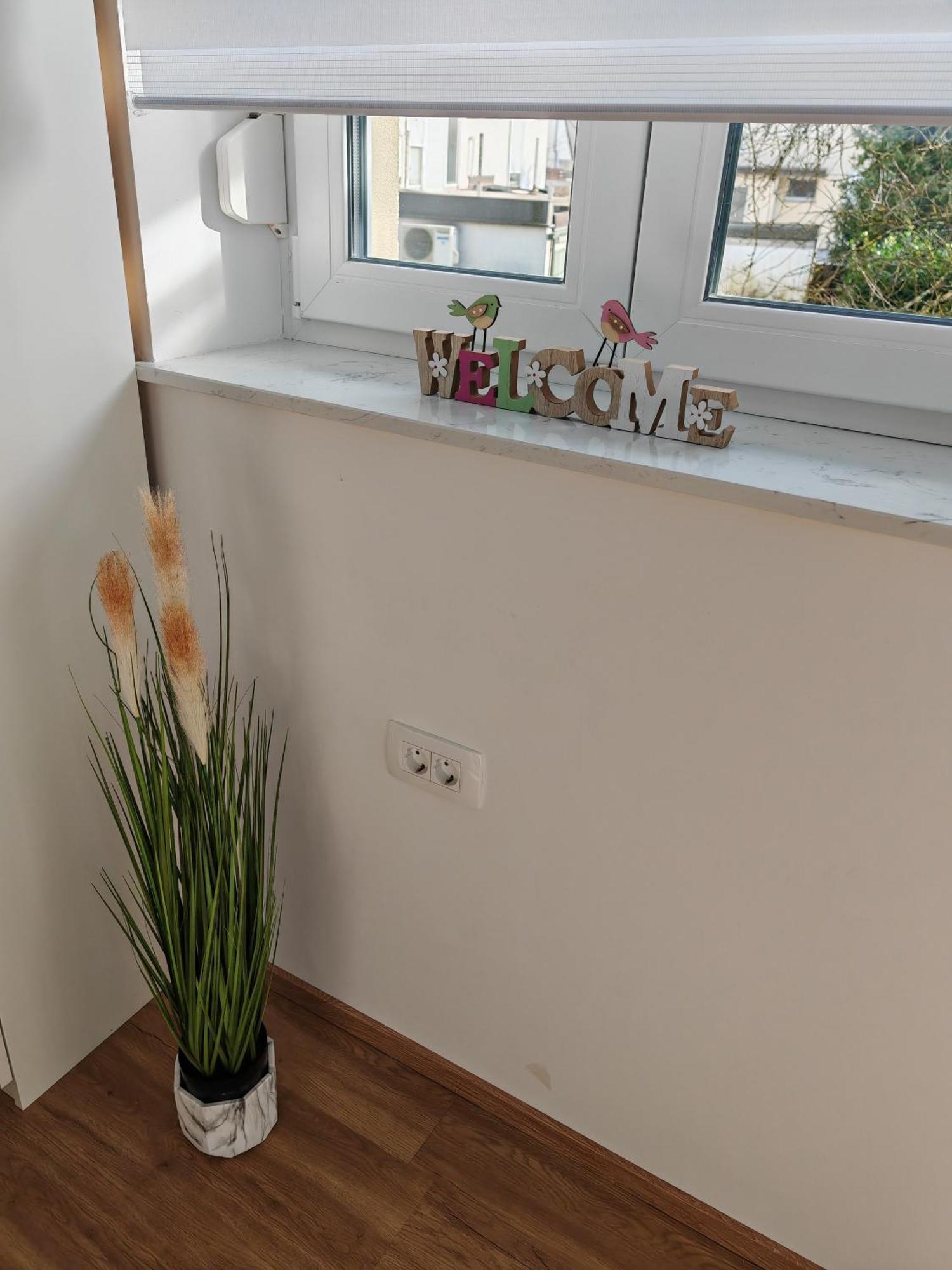 Apartma Yellow With Free Parking